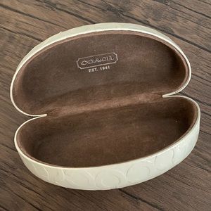 Coach Accessories - COACH 🕶 sunglasses case! Coach Accessories - COACH 🕶 sunglasses case!
